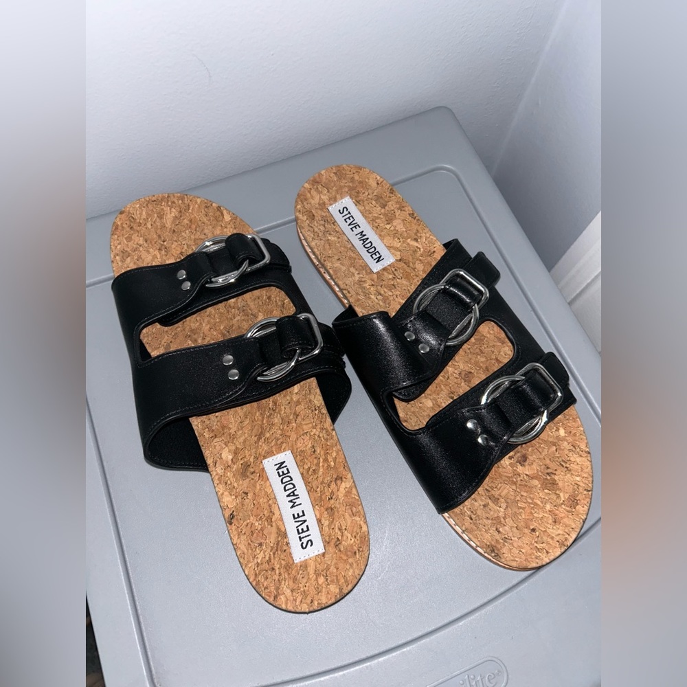 Steve Madden leather slides